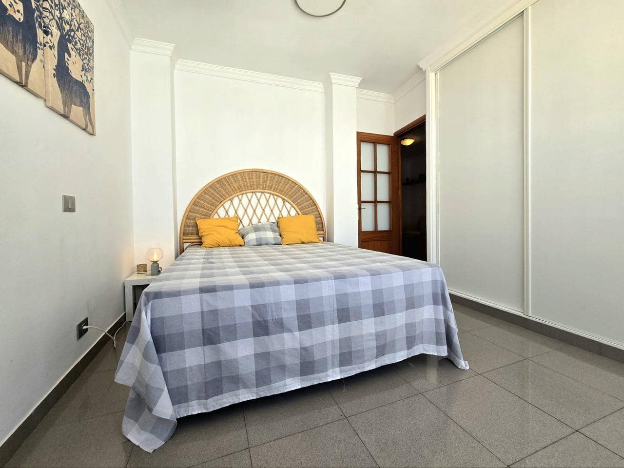 Appartement de 2 chambres à louer à Las Palmas de Gran Canaria - 900 € (Ref: 9922923)