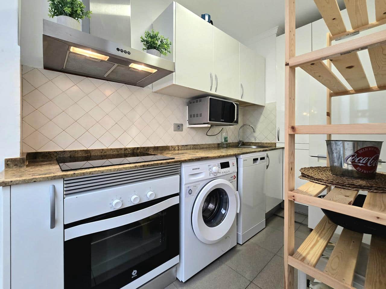 Appartement de 2 chambres à louer à Las Palmas de Gran Canaria - 900 € (Ref: 9922923)