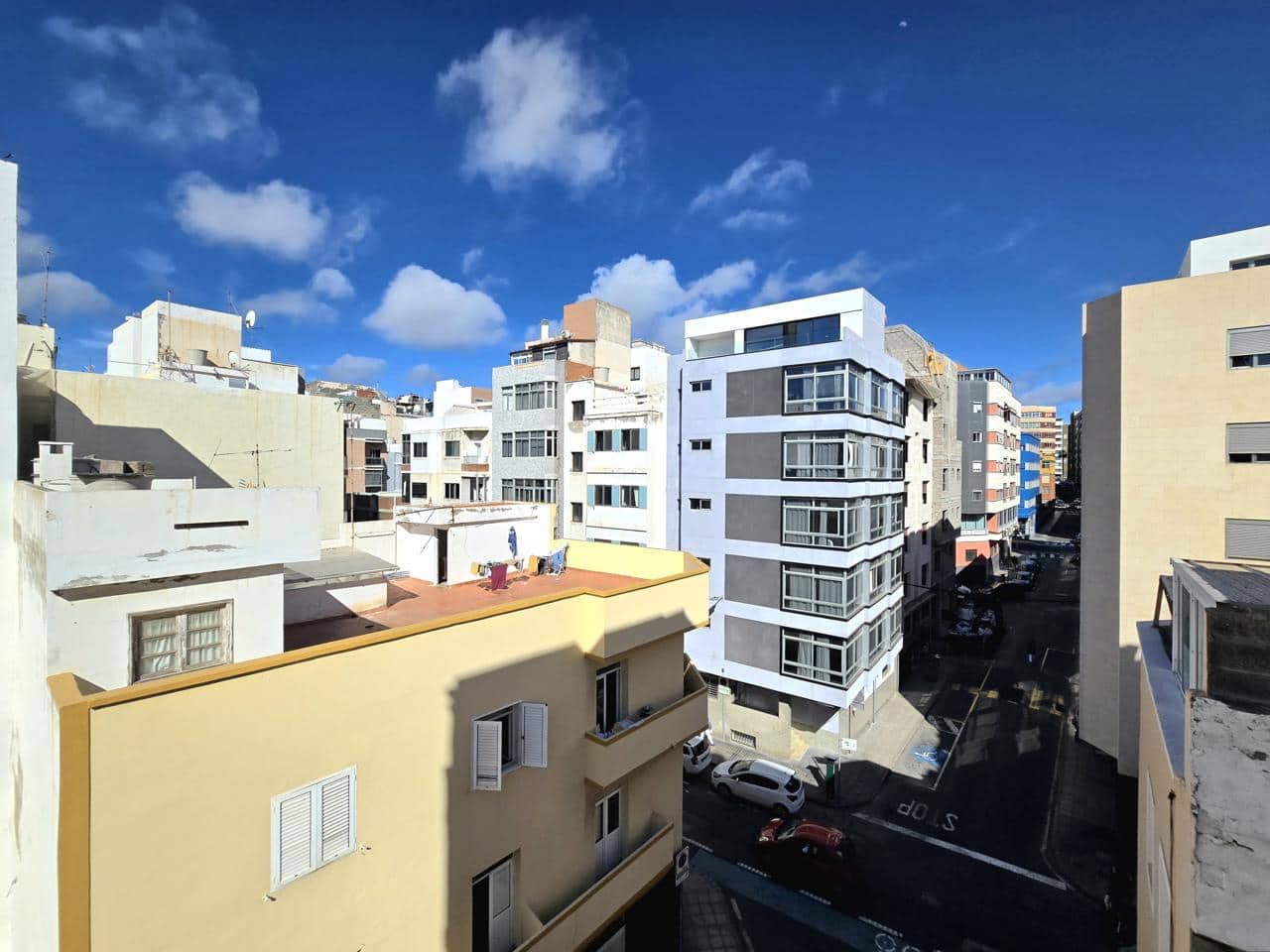Appartement de 2 chambres à louer à Las Palmas de Gran Canaria - 900 € (Ref: 9922923)