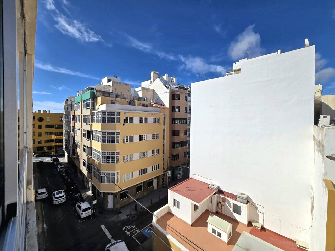 Appartement de 2 chambres à louer à Las Palmas de Gran Canaria - 900 € (Ref: 9922923)