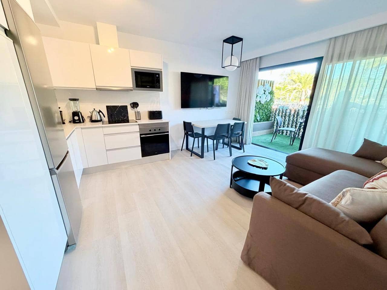 2 bedroom Flat for rent in Arguineguin with garage - € 1,650 (Ref: 9922925)