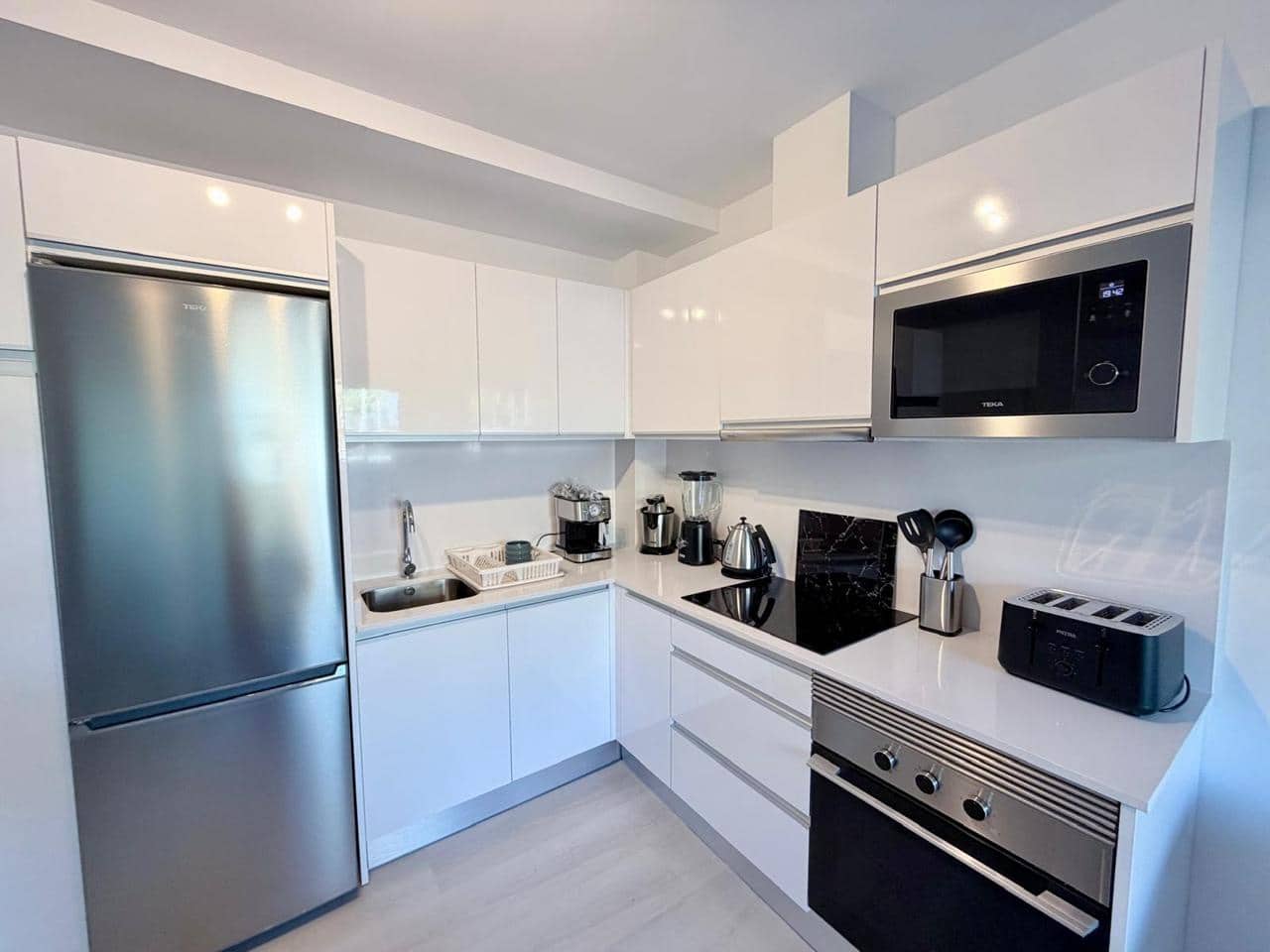 2 bedroom Flat for rent in Arguineguin with garage - € 1,650 (Ref: 9922925)