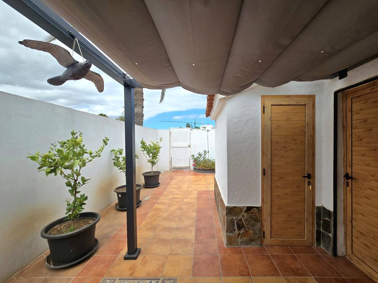 1 bedroom Bungalow for sale in Playa del Ingles with pool - € 420,000 (Ref: 9926460)