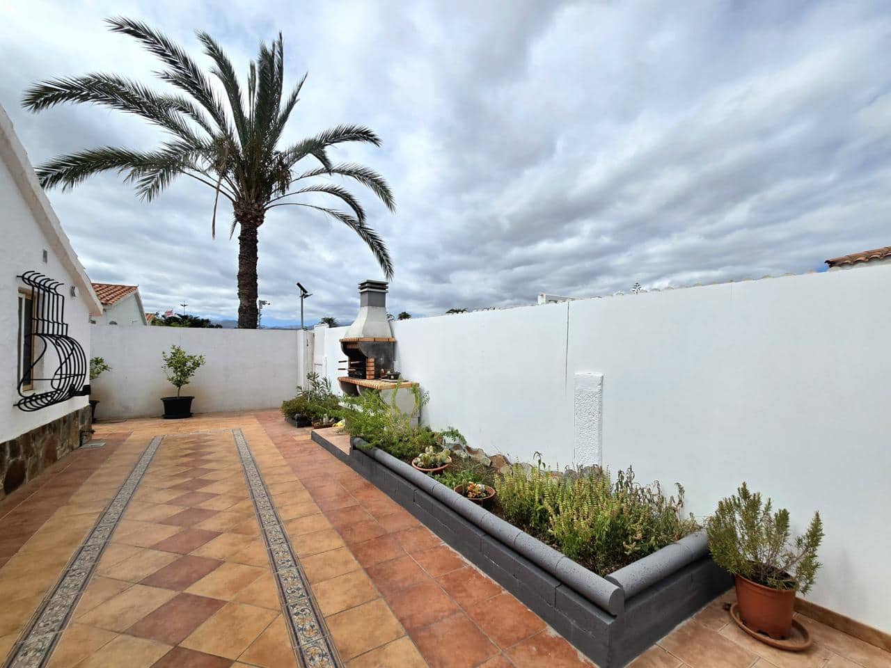 1 bedroom Bungalow for sale in Playa del Ingles with pool - € 420,000 (Ref: 9926460)