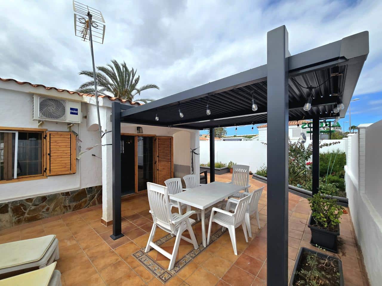 1 bedroom Bungalow for sale in Playa del Ingles with pool - € 420,000 (Ref: 9926460)