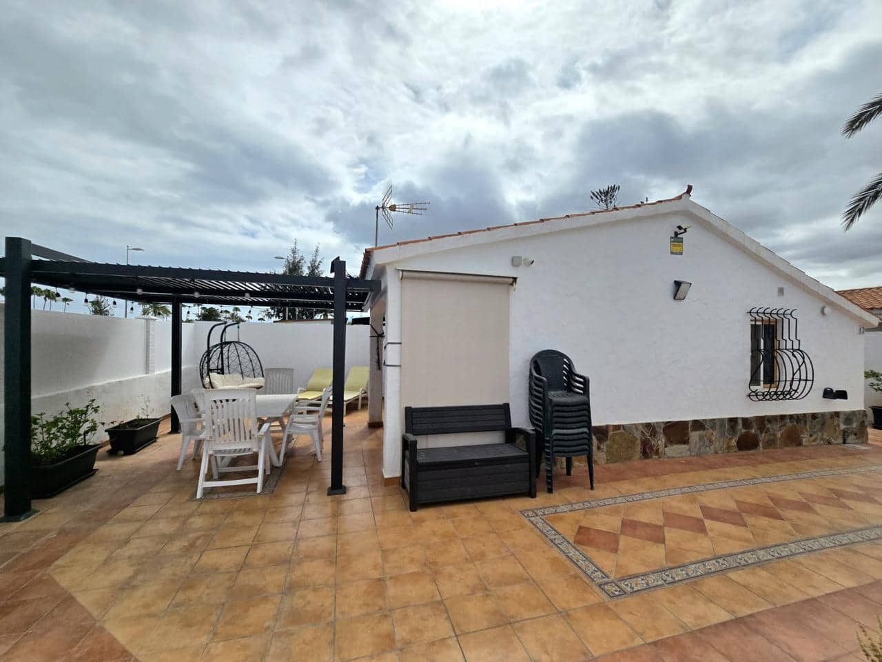 1 bedroom Bungalow for sale in Playa del Ingles with pool - € 420,000 (Ref: 9926460)