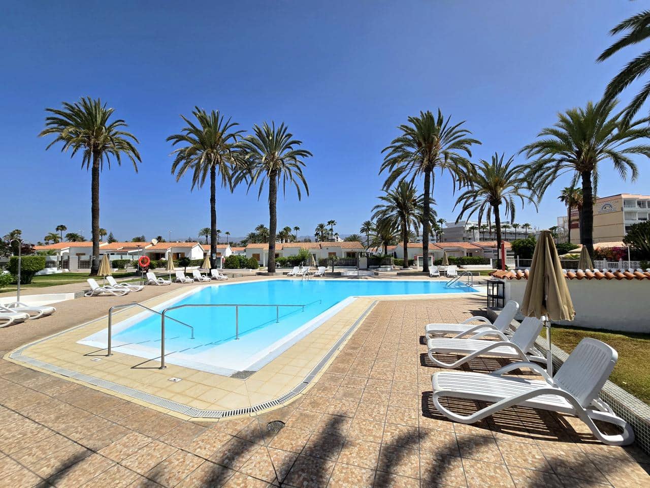 1 bedroom Bungalow for sale in Playa del Ingles with pool - € 420,000 (Ref: 9926460)