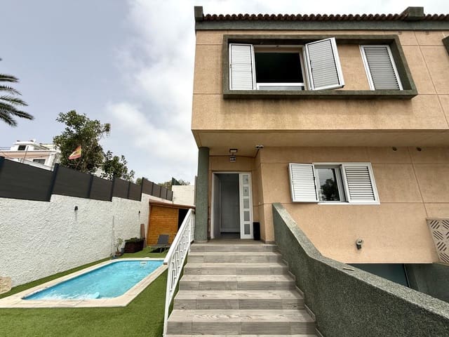4 slaapkamer Villa te koop in Las Mesas - El Toscón, Las Palmas de Gran Canaria met zwembad garage - € 475.000 (Ref: 9937121)