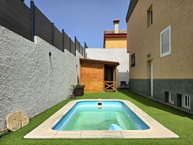 Chalet de 4 habitaciones en Las Mesas - El Toscón, Las Palmas de Gran Canaria en venta con piscina garaje - 475.000 € (Ref: 9937121)