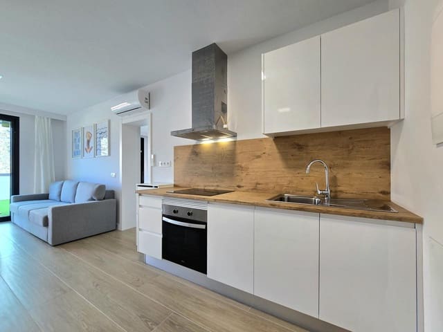 Appartement de 2 chambres à louer à Puerto Rico, Mogán avec piscine garage - 1 700 € (Ref: 9939252)