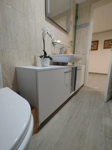 Bureau de 2 chambres à louer à Playa del Inglés, San Bartolomé de Tirajana - 1 250 € (Ref: 9941190)