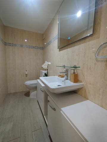 Bureau de 2 chambres à louer à Playa del Inglés, San Bartolomé de Tirajana - 1 250 € (Ref: 9941190)