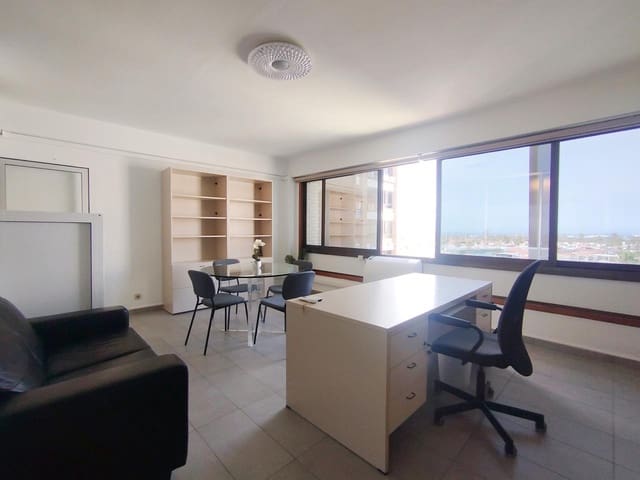 Bureau de 2 chambres à louer à Playa del Inglés, San Bartolomé de Tirajana - 1 250 € (Ref: 9941190)