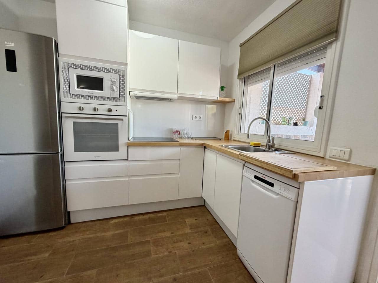 2 bedroom Bungalow for rent in Sonneland with pool - € 1,250 (Ref: 9941523)