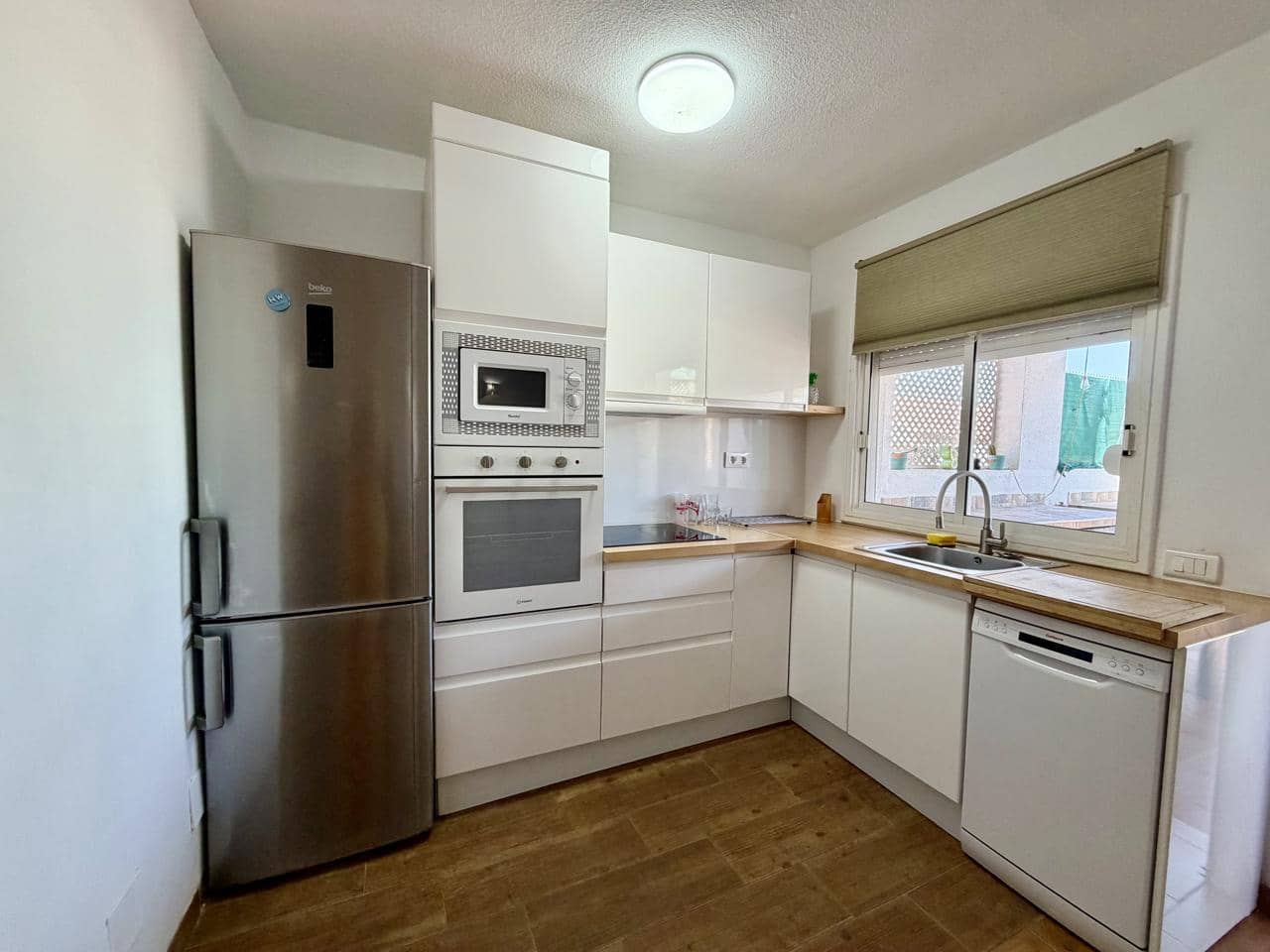 2 bedroom Bungalow for rent in Sonneland with pool - € 1,250 (Ref: 9941523)