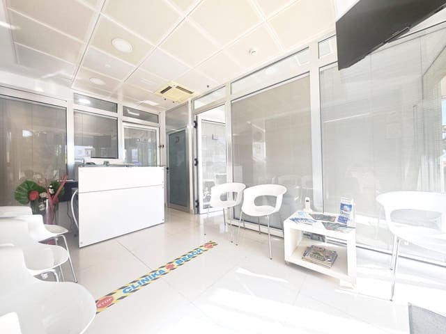 4 quarto Empresa para arrendar em Playa del Inglés, San Bartolomé de Tirajana - 2 600 € (Ref: 9956326)