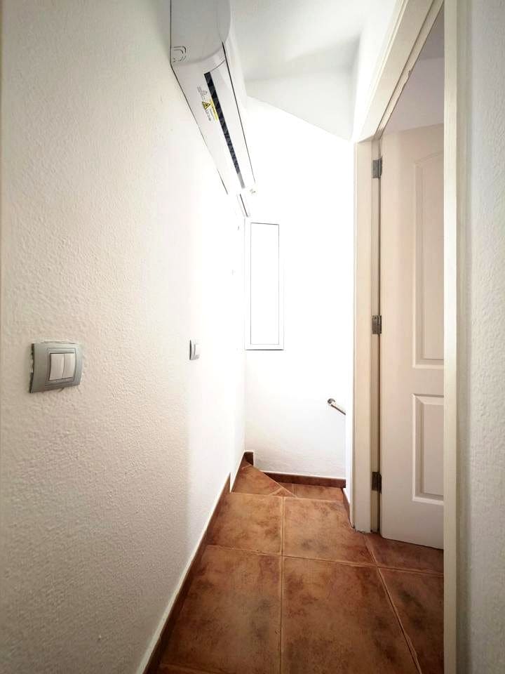 1 bedroom Flat for rent in Sonneland with pool - € 1,250 (Ref: 9956502)