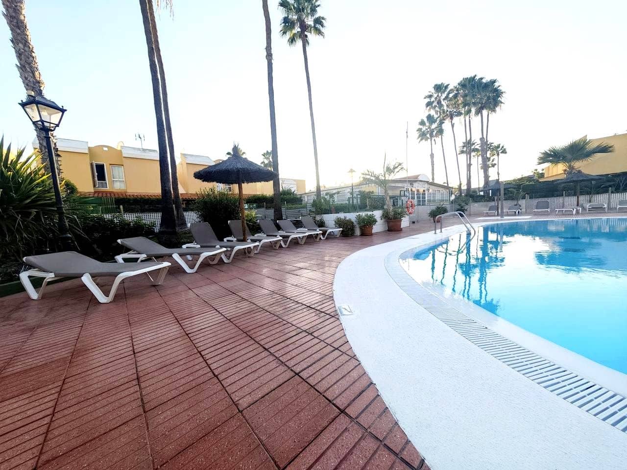 1 bedroom Flat for rent in Sonneland with pool - € 1,250 (Ref: 9956502)
