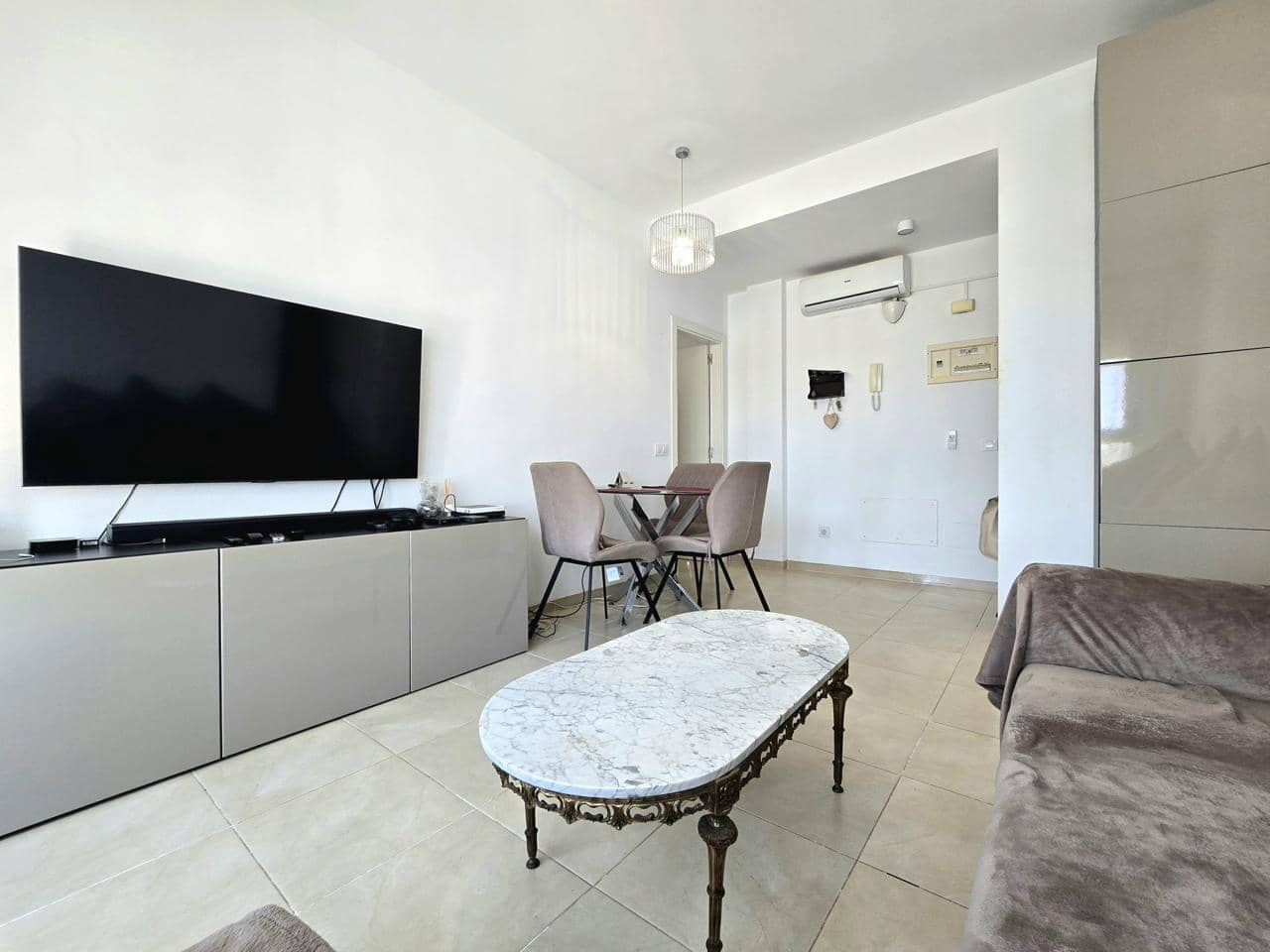 2 bedroom Flat for rent in Vecindario - € 1,000 (Ref: 9958726)