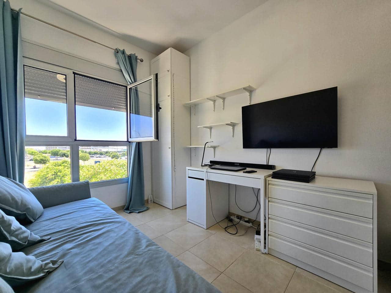 2 bedroom Flat for rent in Vecindario - € 1,000 (Ref: 9958726)