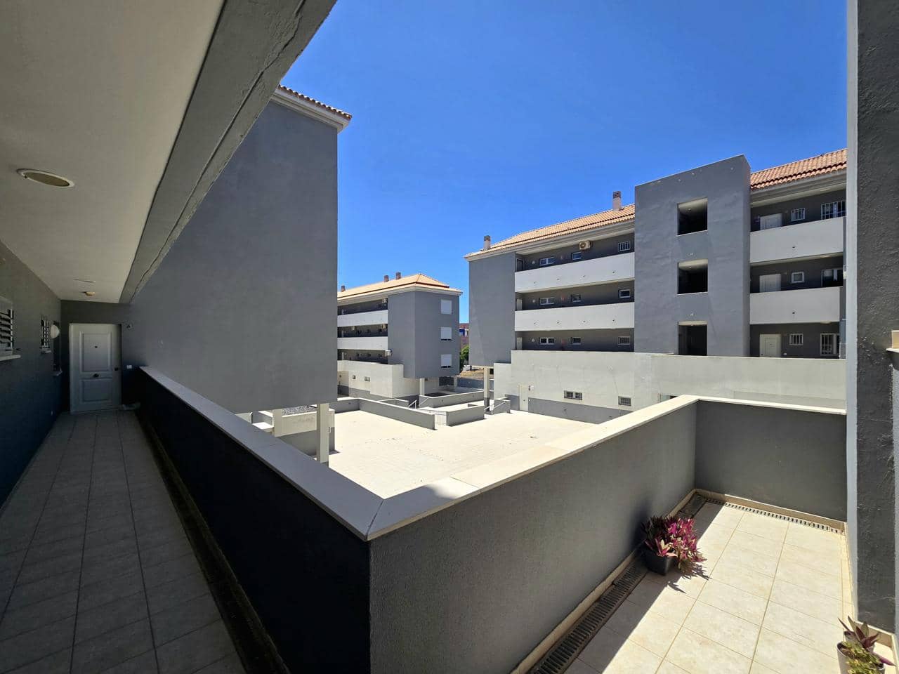 2 bedroom Flat for rent in Vecindario - € 1,000 (Ref: 9958726)