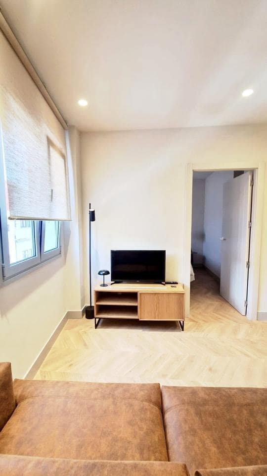 1 soveværelse Lejlighed til leje i San Cristobal de La Laguna - € 1.200 (Ref: 9964512)