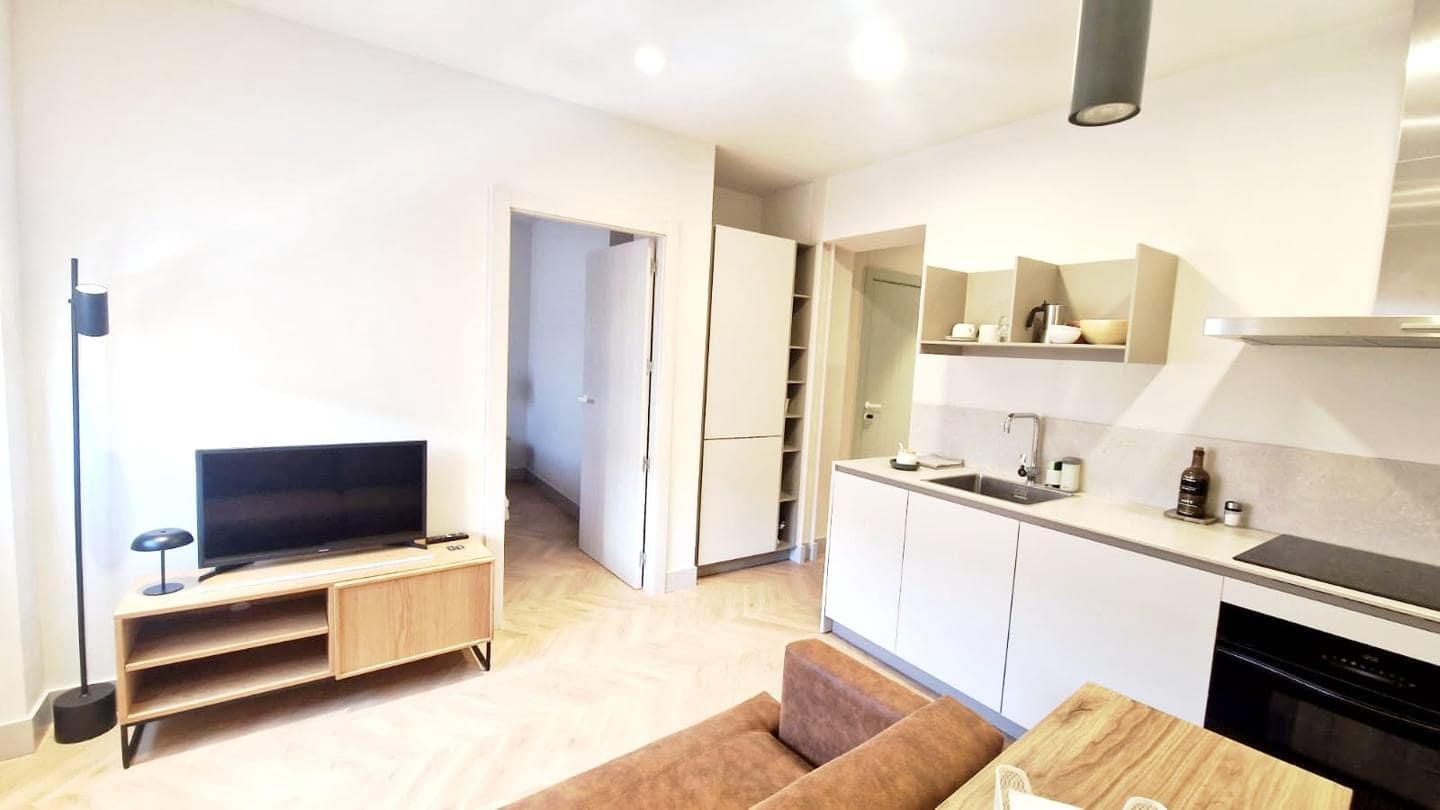 1 soveværelse Lejlighed til leje i San Cristobal de La Laguna - € 1.200 (Ref: 9964512)
