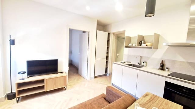 1 soveværelse Lejlighed til leje i San Cristóbal de La Laguna - € 1.200 (Ref: 9964512)