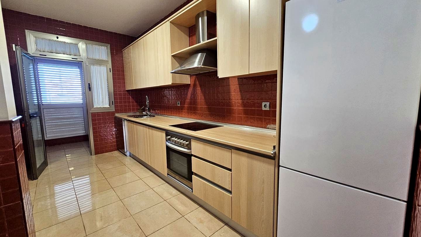 3 makuuhuone Asunto vuokrattavana paikassa Las Palmas de Gran Canaria mukana 
autotalli - 2 000 € (Ref: 9964544)