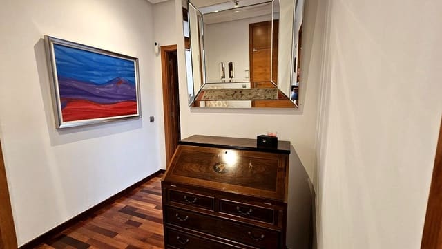 3 makuuhuone Asunto vuokrattavana paikassa Ciudad Jardín, Las Palmas de Gran Canaria mukana 
autotalli - 2 000 € (Ref: 9964544)