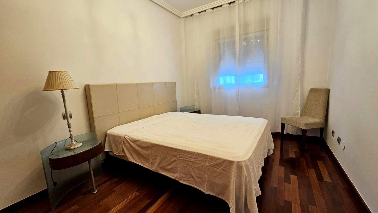 3 makuuhuone Asunto vuokrattavana paikassa Las Palmas de Gran Canaria mukana 
autotalli - 2 000 € (Ref: 9964544)