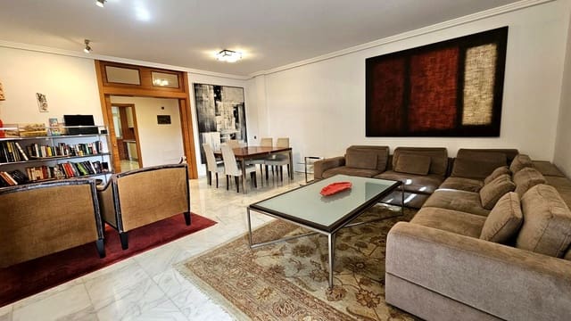 3 makuuhuone Asunto vuokrattavana paikassa Ciudad Jardín, Las Palmas de Gran Canaria mukana 
autotalli - 2 000 € (Ref: 9964544)