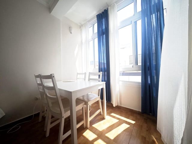 2 makuuhuone Asunto vuokrattavana paikassa Isleta, Las Palmas de Gran Canaria - 1 300 € (Ref: 9964546)
