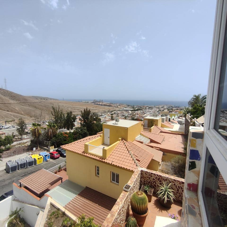 3 bedroom Villa for rent in Arguineguin with garage - € 2,000 (Ref: 9978058)