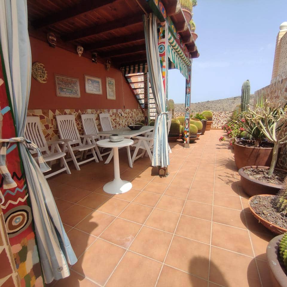 3 bedroom Villa for rent in Arguineguin with garage - € 2,000 (Ref: 9978058)
