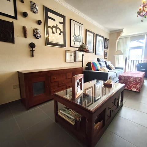 3 Zimmer Villa zu vermieten in Arguineguín, Mogán mit Garage - 1.900 € (Ref: 9978058)