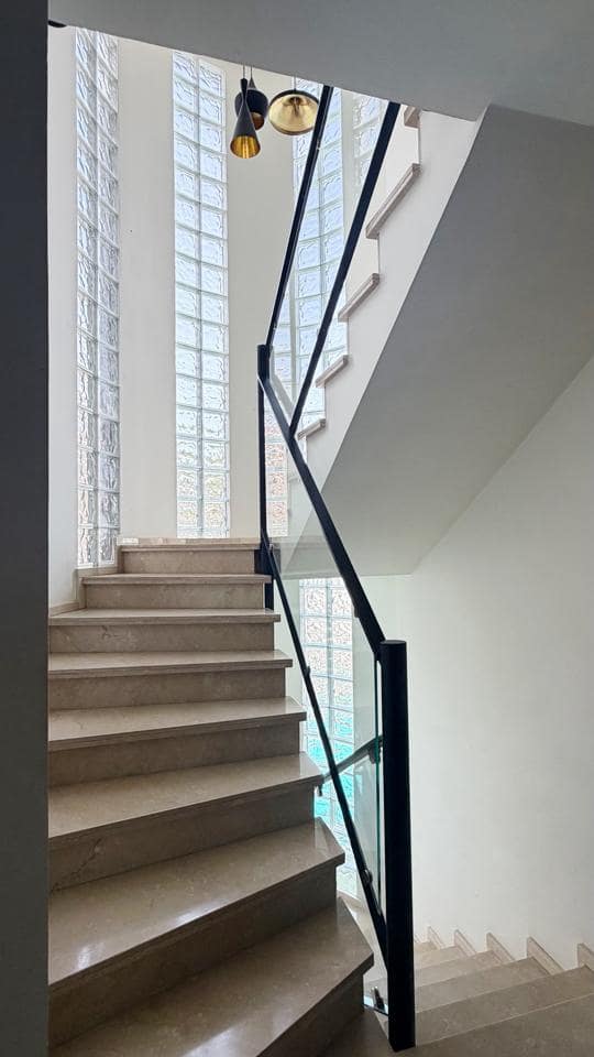 3 soverom Villa til salgs i Arguineguin med svømmebasseng garasje - € 1 200 000 (Ref: 9979222)