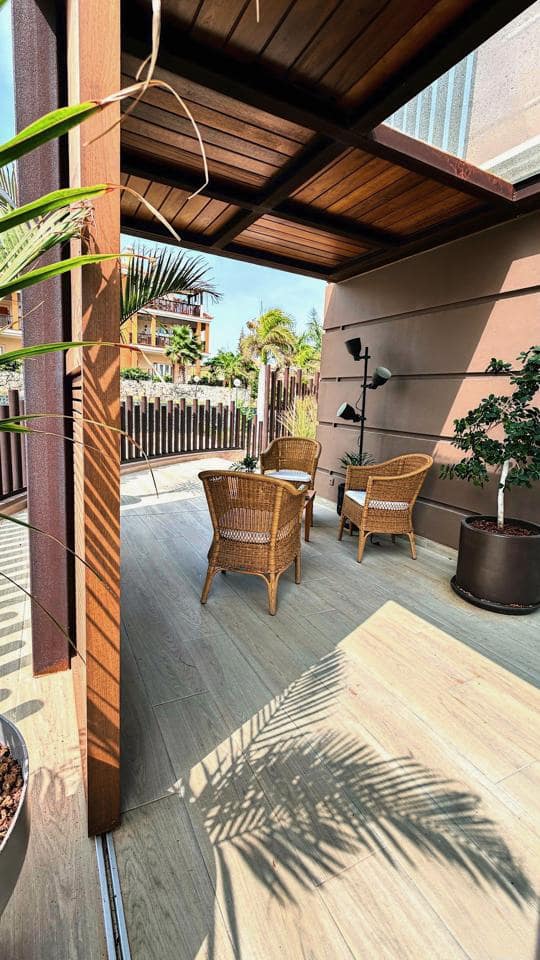 3 soverom Villa til salgs i Arguineguin med svømmebasseng garasje - € 1 200 000 (Ref: 9979222)