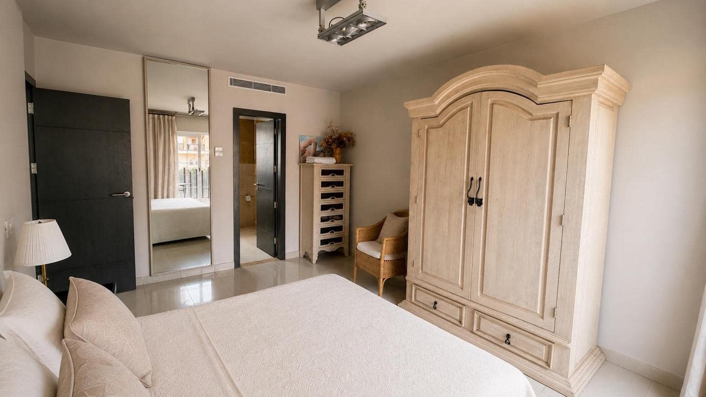 3 soverom Villa til salgs i Arguineguin med svømmebasseng garasje - € 1 200 000 (Ref: 9979222)