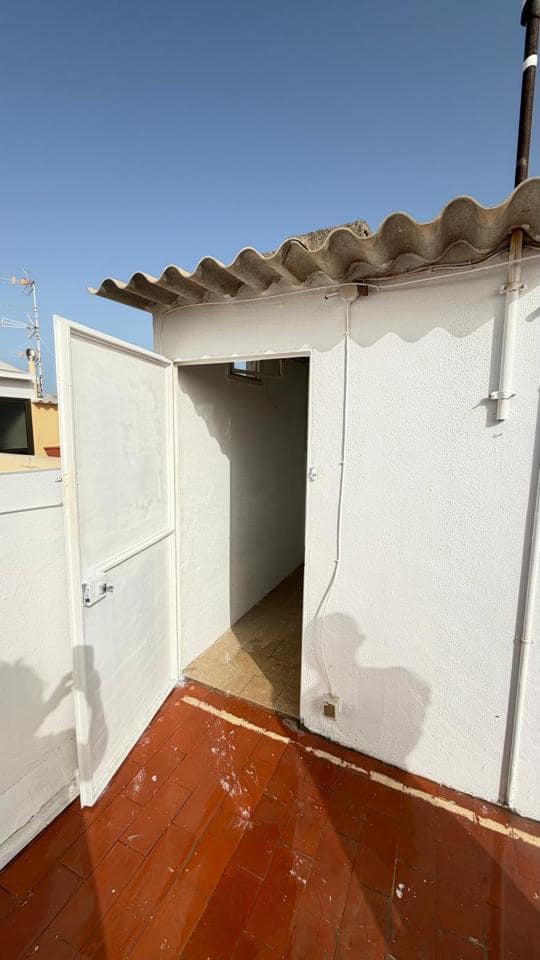 3 soverom Leilighet til leie i San Fernando med garasje - € 1 350 (Ref: 9983161)