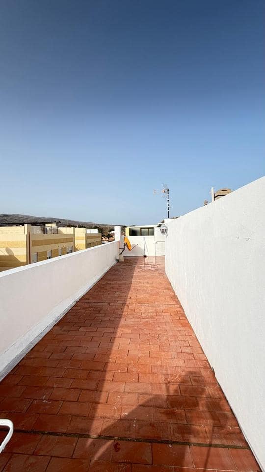 3 soverom Leilighet til leie i San Fernando med garasje - € 1 350 (Ref: 9983161)