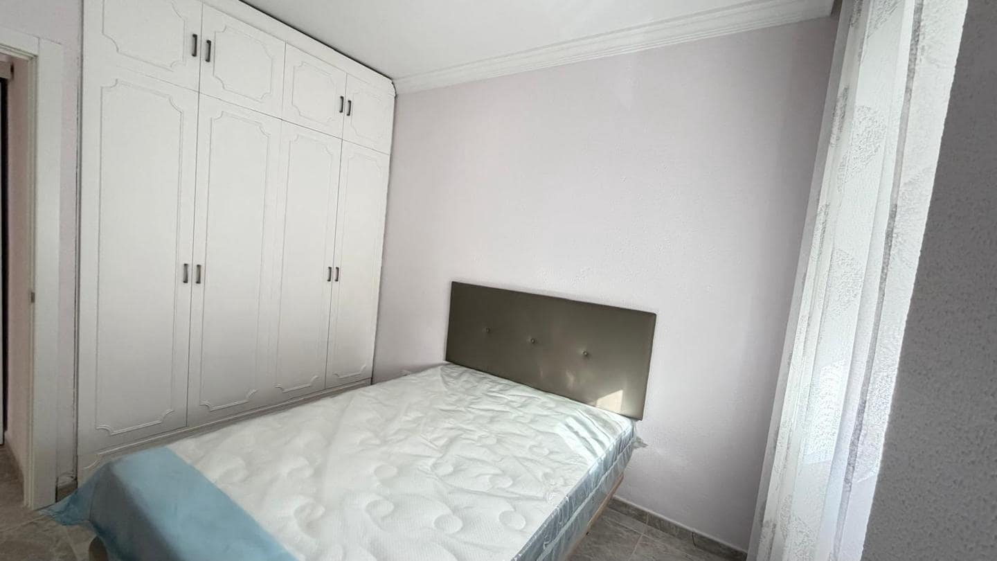 3 soverom Leilighet til leie i San Fernando med garasje - € 1 350 (Ref: 9983161)