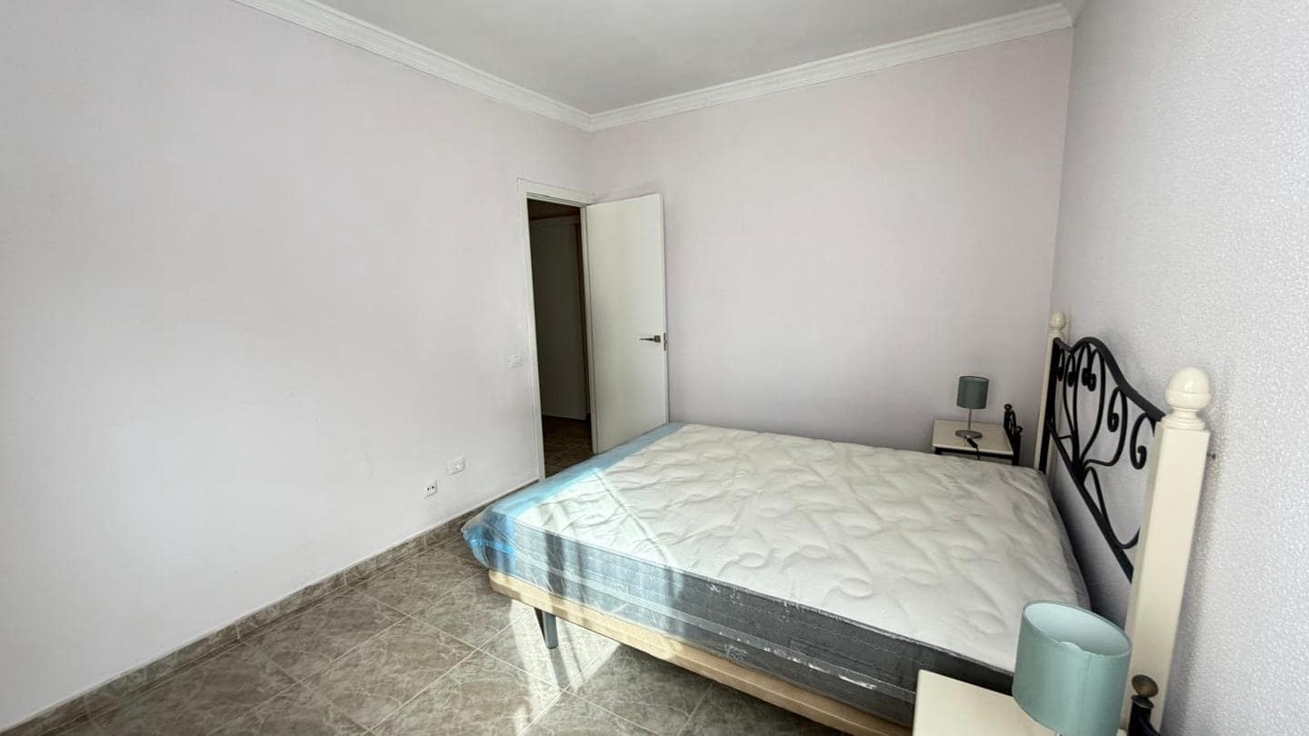 3 soverom Leilighet til leie i San Fernando med garasje - € 1 350 (Ref: 9983161)