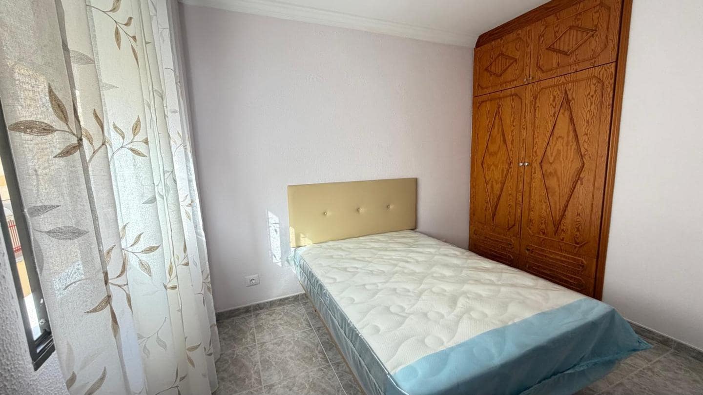 3 soverom Leilighet til leie i San Fernando med garasje - € 1 350 (Ref: 9983161)
