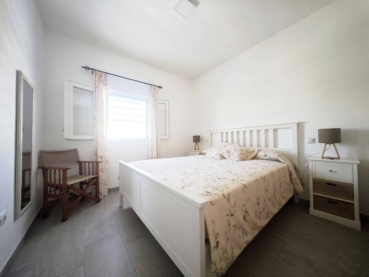 Piso de 2 habitaciones en Puerto Rico en alquiler con piscina - 1.350 € (Ref: 9983162)