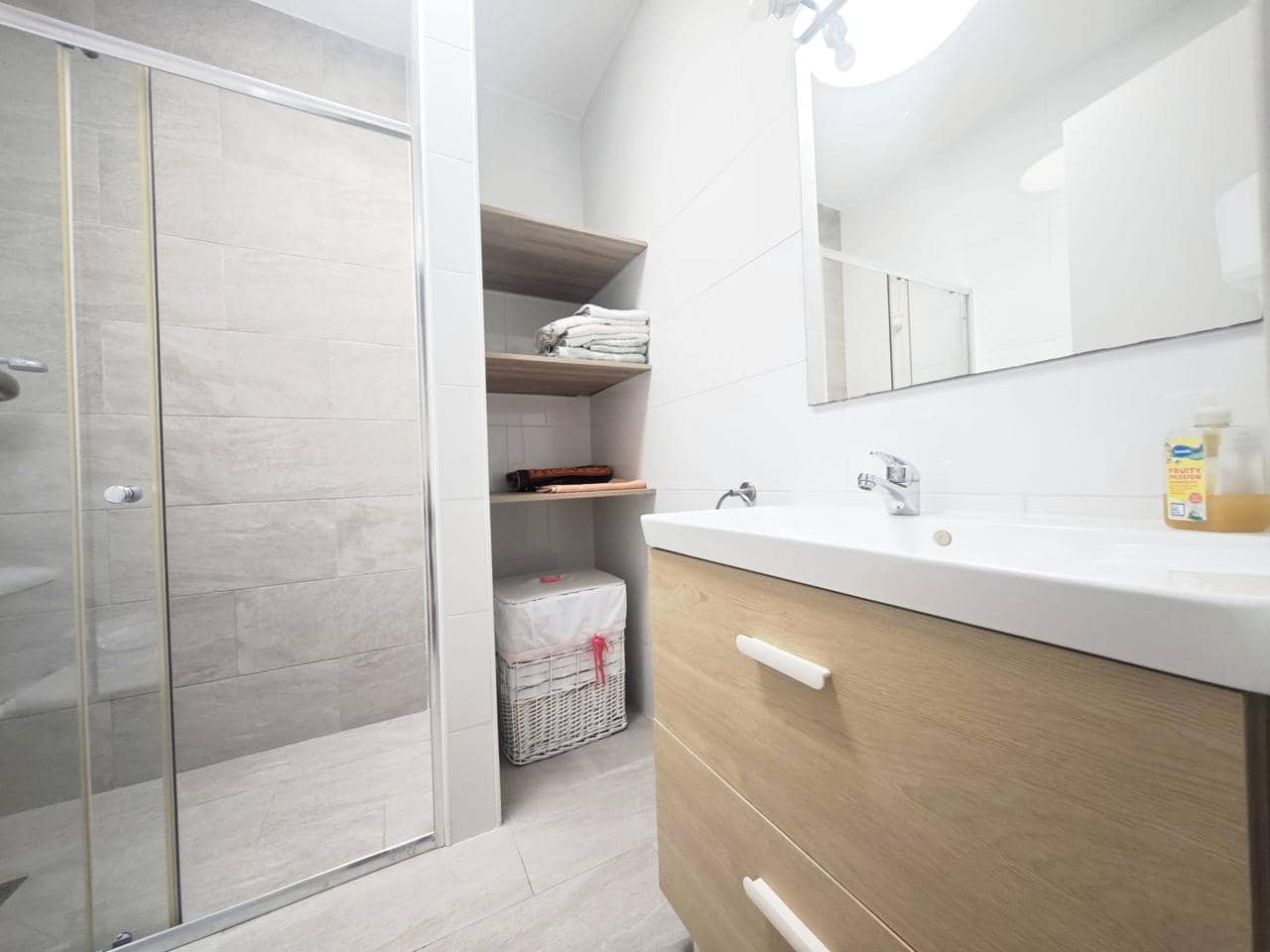 Piso de 2 habitaciones en Puerto Rico en alquiler con piscina - 1.350 € (Ref: 9983162)