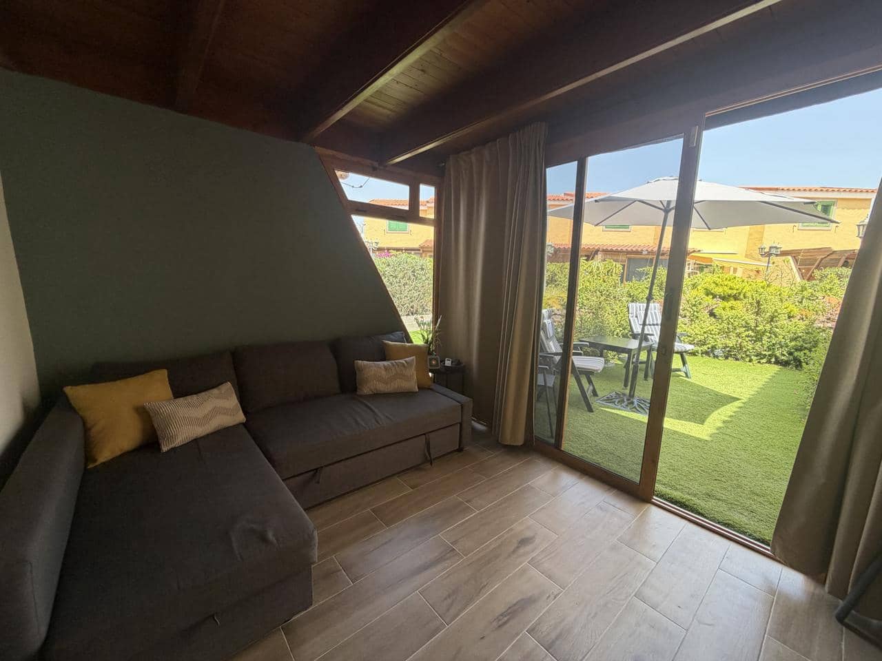 1 quarto Apartamento para arrendar em Maspalomas com piscina - 1 300 € (Ref: 9993636)