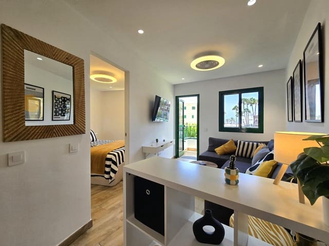 1 soveværelse Lejlighed til leje i Playa del Inglés, San Bartolomé de Tirajana med swimmingpool - € 1.300 (Ref: 9993637)