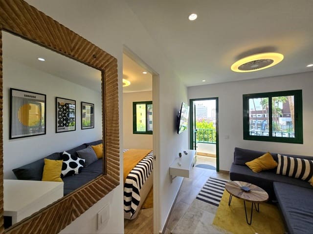 1 soveværelse Lejlighed til leje i Playa del Inglés, San Bartolomé de Tirajana med swimmingpool - € 1.300 (Ref: 9993637)