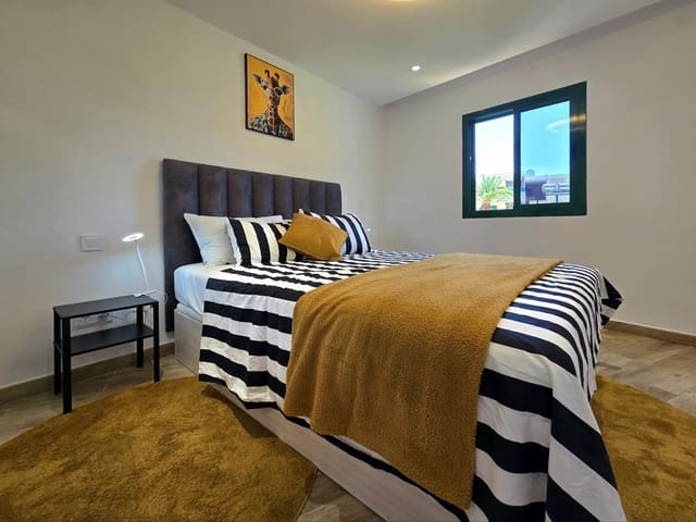 1 soveværelse Lejlighed til leje i Playa del Inglés, San Bartolomé de Tirajana med swimmingpool - € 1.300 (Ref: 9993637)